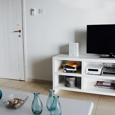 Ikaria Village Sea View Apartment Paphos Eksteriør billede