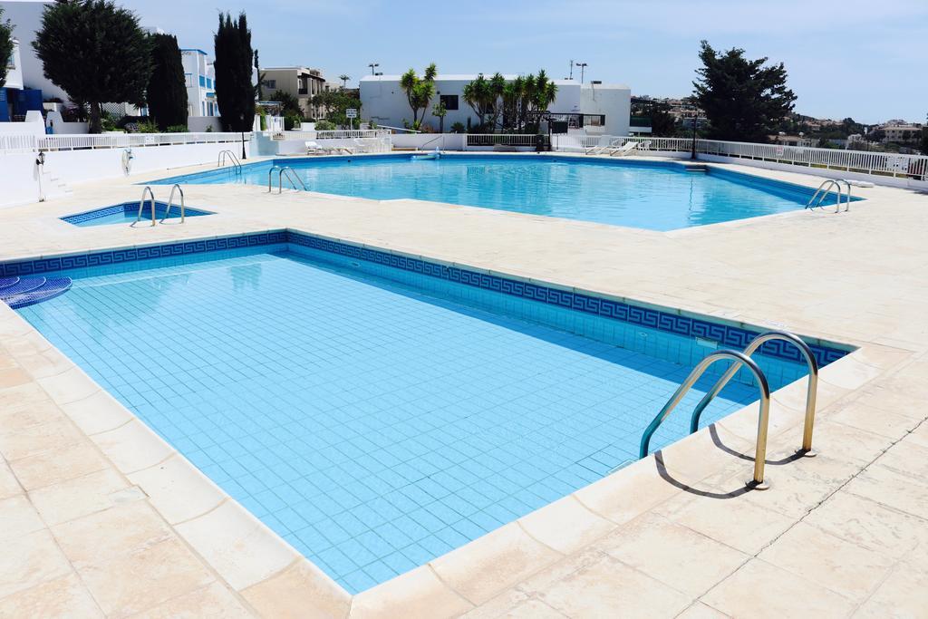 Ikaria Village Sea View Apartment Paphos Eksteriør billede