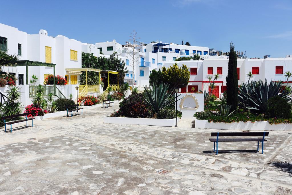 Ikaria Village Sea View Apartment Paphos Eksteriør billede
