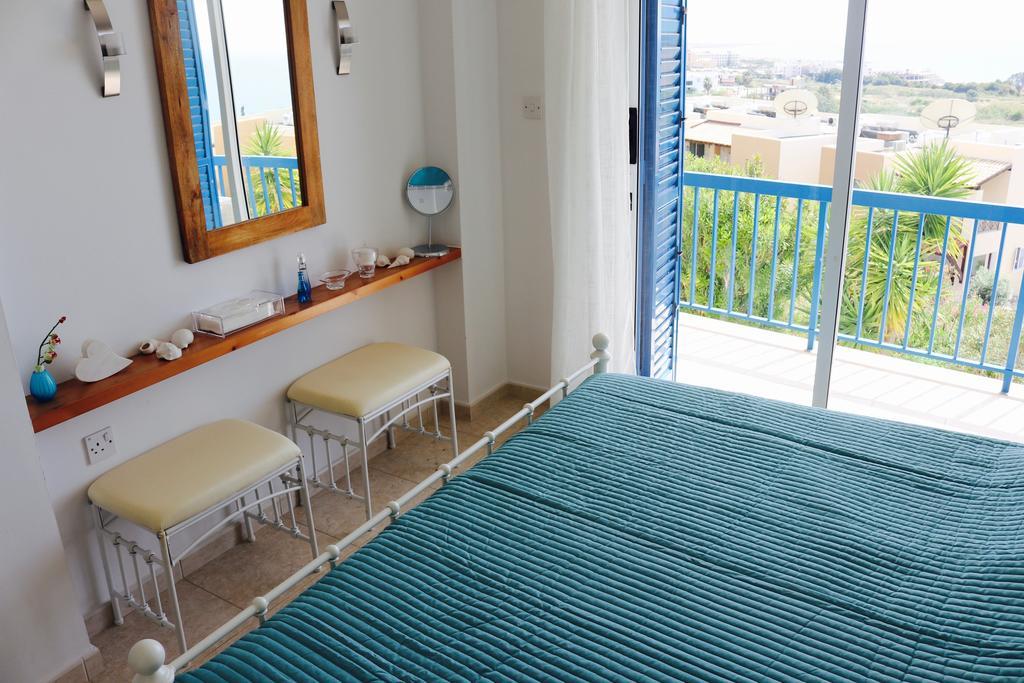 Ikaria Village Sea View Apartment Paphos Eksteriør billede